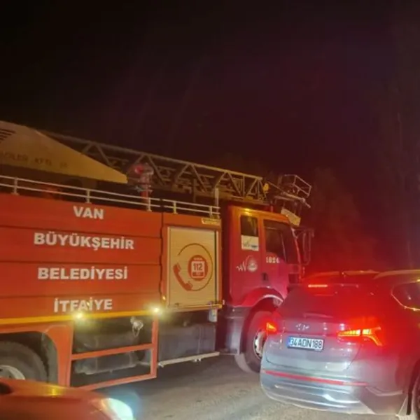 Van'da Korkunç Olay: 16 Yaşındaki Kız Çocuğu Çaya Düştü!