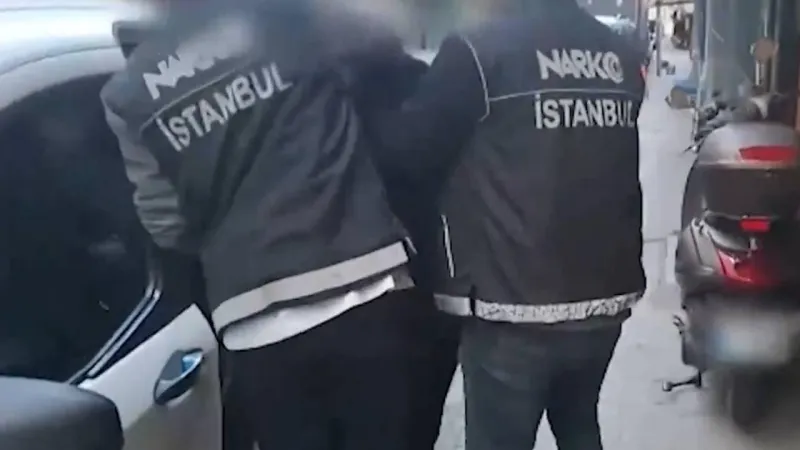 3 ilde uyuşturucu operasyonu: 30 tutuklama