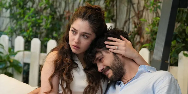 3 kişi kaldı geri kalan herkes gitti! Cemre Baysel ilk kez konuştu