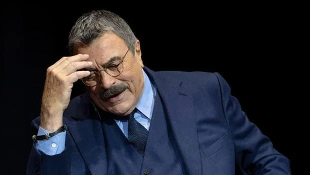 80 yaşındaki oyuncu dizisinin biteceğini duyunca gözyaşlarını tutamadı... Şimdi kanala dava açmaya hazırlanıyor