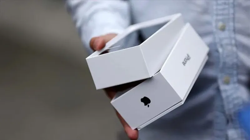 iOS 26 Geldi! iPhone'unuz Değişecek Mi? İşte Yenilikler!