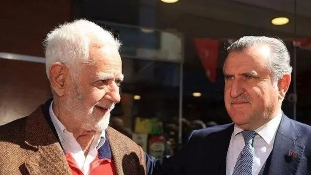 Bakan Bak'ın Acı Kaybı: Amcasına Veda Gözyaşları!