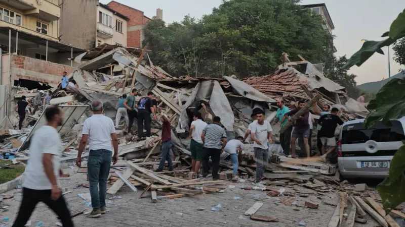 Ankara Sallandı! Sabah Sabah Deprem Korkusu!