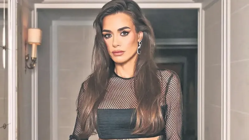 Bensu Soral'ın Şaşırtan Değişimi: Estetik Mi, Filtre Mi?