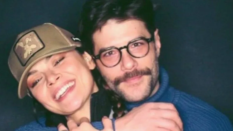 Berk Cankat'tan Sinem Ünsal'a: İyi ki hayatına kabul ettin beni canım eşim