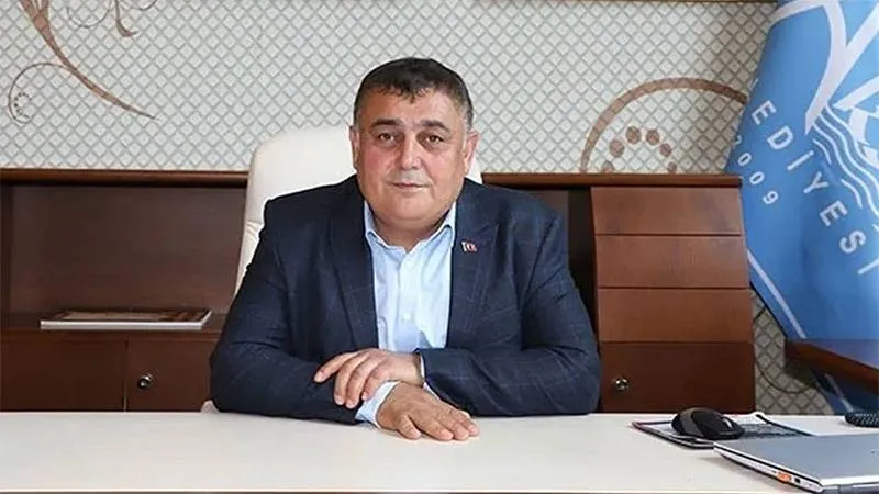 CHP'den istifa eden belediye başkanı İsa Yıldırım: AKP'ye geçmeye niyetim var