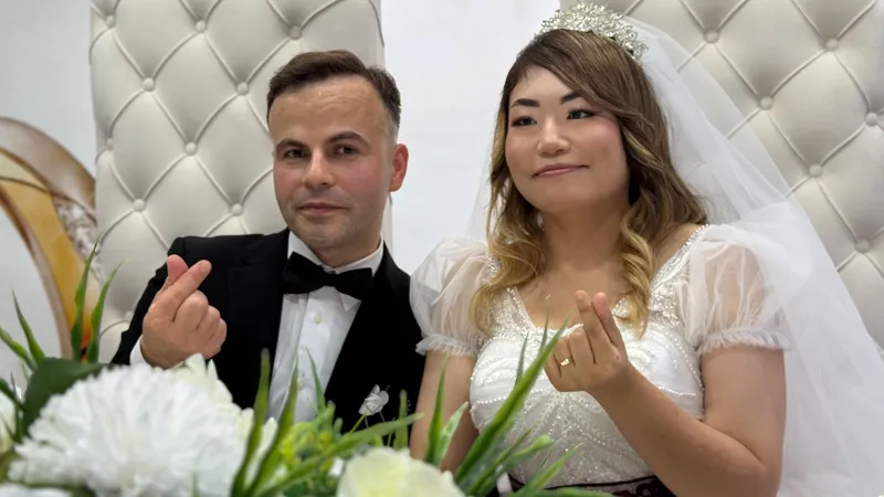 Japon Gelin Düzce'de! Covid Aşkı Evliliğe Dönüştü