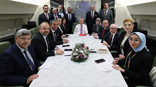 Erdoğan'dan Macaristan Dönüşü Suriye'ye Kritik Uyarı! Şam Ne Yapacak?