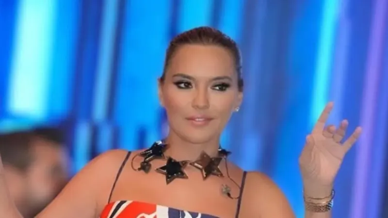 Demet Akalın'dan Korkutan Haber: Bayramda Talihsiz Kaza!