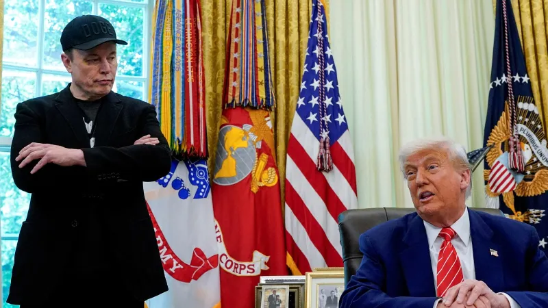Donald Trump'tan Elon Musk'a rest: Sözleşmeleri feshedilebilir