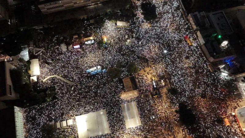 Tel Aviv Ayakta! 500 Bin Kişi "Savaşı Durdur" Diye Haykırdı!