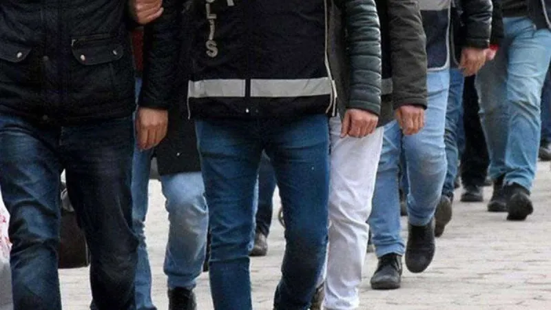 FETÖ'ye yönelik 50 ildeki operasyonlarda 154 şüpheli tutuklandı