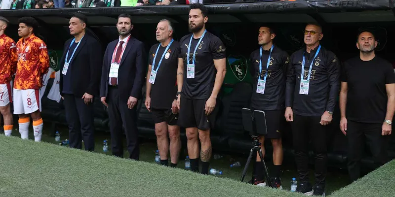 Galatasaray'da Alarm Zilleri! Önder Özen'den Şok 2000 Uyarısı!