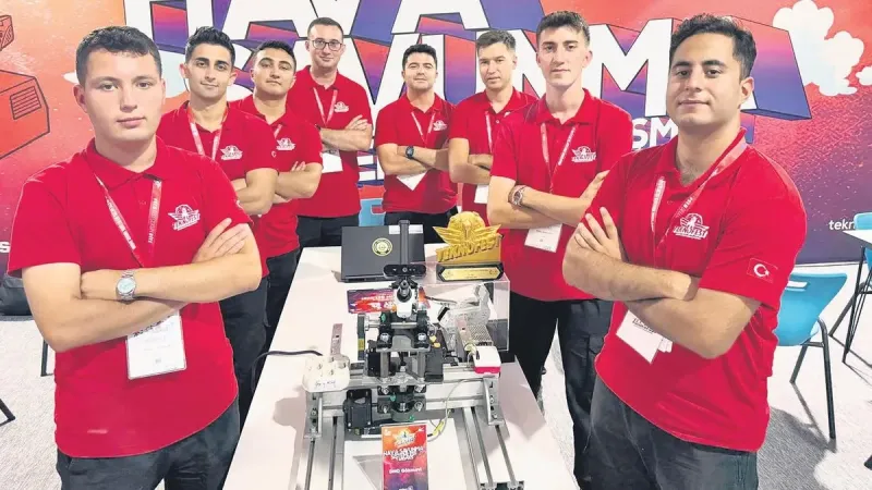 Hem denizde hem karada birinci oldular