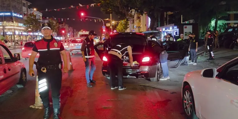 İstanbul'da Gece Operasyonu: Emniyet Müdürü Ceza Yağdırdı!