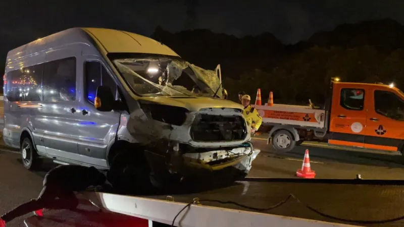 İstanbul'da Minibüs Kazası! Arıcılar Yaralandı, İşte Detaylar