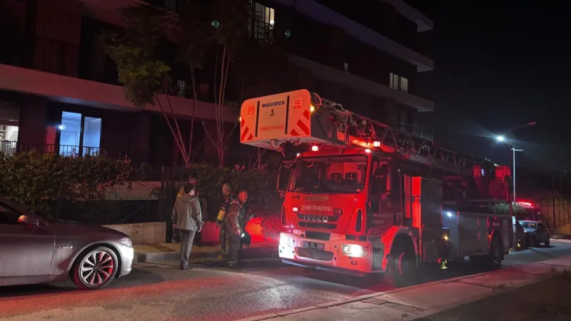 İzmir'de apartman dairesinde çıkan yangın söndürüldü
