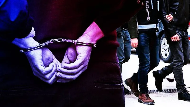 İzmir'de FETÖ Operasyonu! 14 Polis Gözaltında, Şok Detaylar!