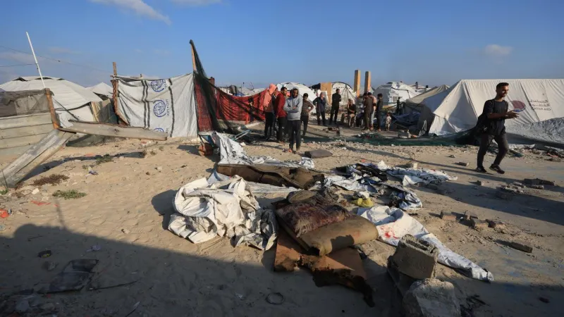 Katil İsrail'in Han Yunusta okul bahçesindeki çadıra İHAyla saldırısında 18 kişi öldü
