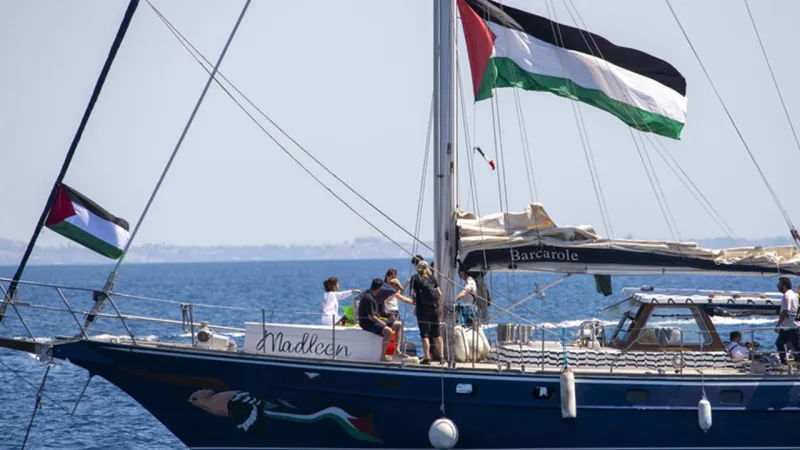 Greta Thunberg Gazze'ye mi Gidiyor? Madleen Gemisi'nde Neler Var?