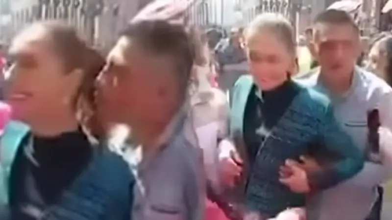 Meksika Devlet Başkanı Seinbaum’a sokak ortasında cinsel taciz: “Başkana bunu yapan diğer kadınlara neler yapar”