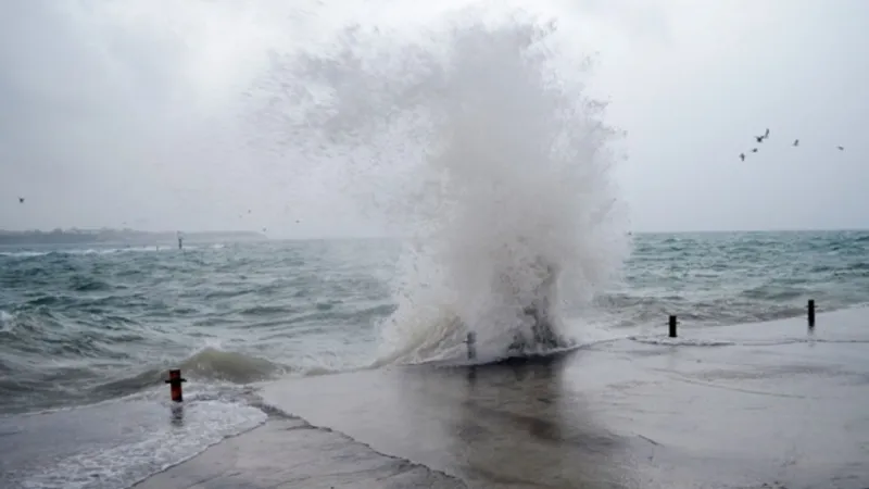 Meteoroloji'den Marmara ve Kuzey Ege'ye fırtına uyarısı!