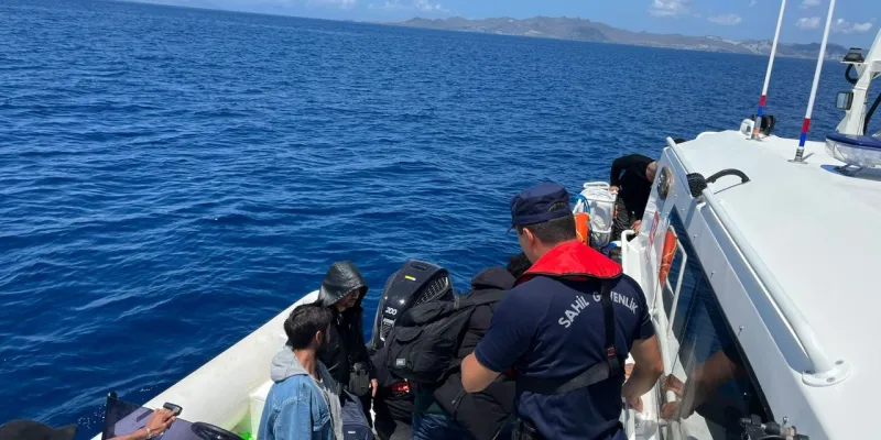 Muğla açıklarında 33 göçmen düzensiz yakalandı