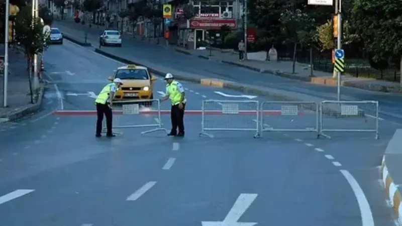 Ankara'da Trafik Alarmı! Hangi Yollar Kapanıyor? İşte Detaylar!
