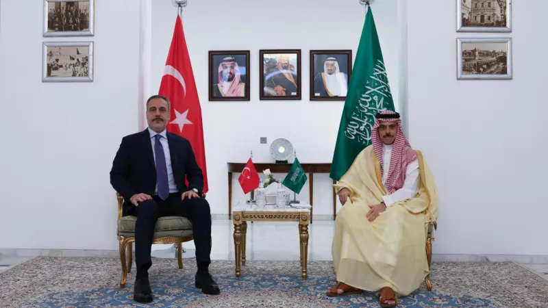 Flaş Haber: Bakan Fidan'dan Suudi Arabistan'a Kritik Ziyaret!