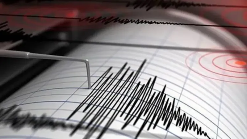 Kahramanmaraş'ta Korkutan Deprem! Göksun Sallandı!