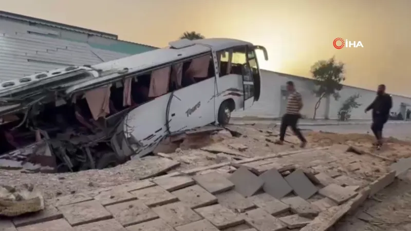 İsrail'den Hastaneye Kanlı Saldırı! Gazze'de Facia