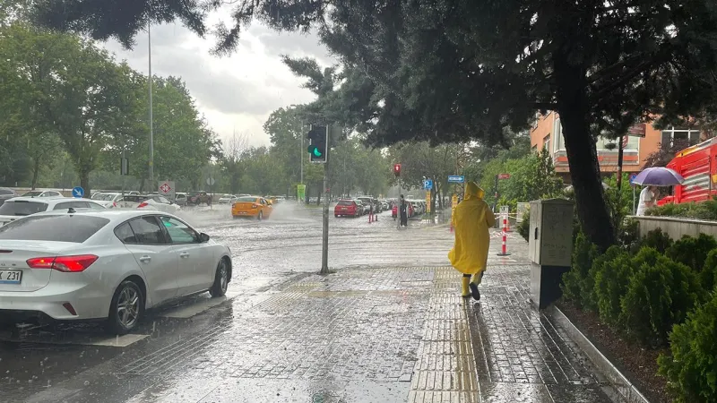 Marmara'da Alarm! Kuvvetli Yağış Geliyor, Hazırlıklı Olun!