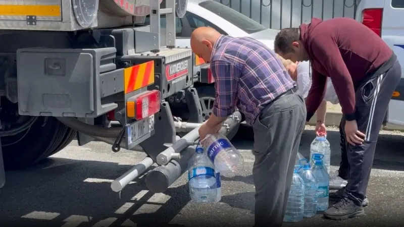 Sarıyer'de Yol Çöktü! Vatandaşlar Susuz Kaldı, İşte Son Durum