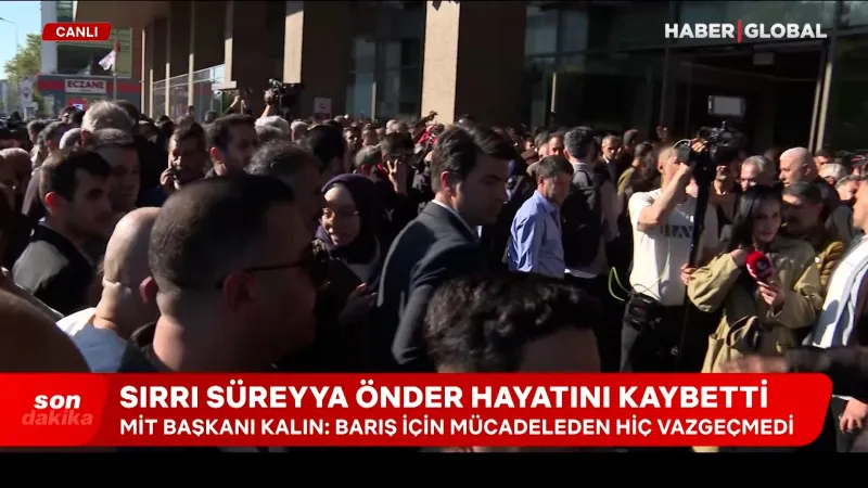 Sırrı Süreyya Önder Hayatını Kaybetti! Sevenleri Yasta