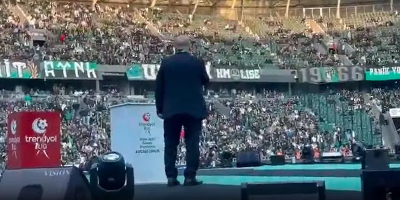 Kocaelispor Başkanı Yuhalandı! Süper Lig Sevinci Kursağında Mı Kaldı?