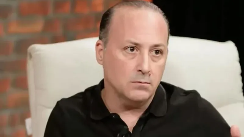Tolga Çevik'e Ne Oldu? Ünlü Komedyenin Hastalığı Şoke Etti!