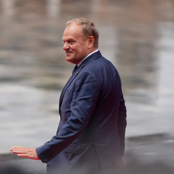 Polonya'da Başbakan Tusk güvenoyuna gidiyor