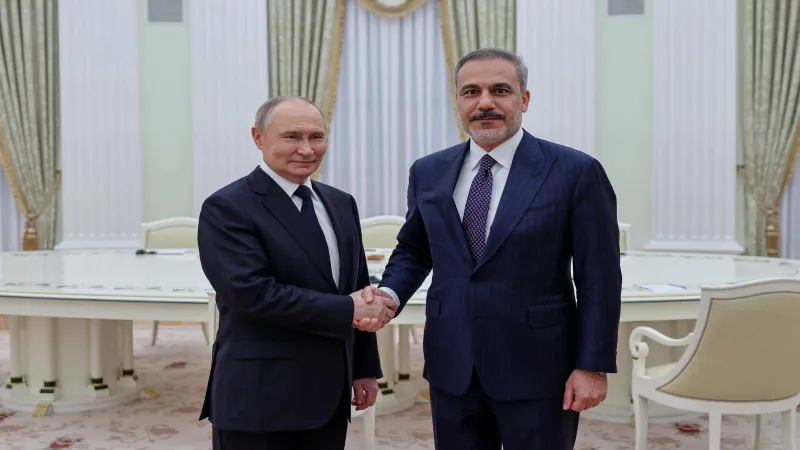 Rusya Devlet Başkanı Putin, Dışişleri Bakanı Hakan Fidan'la görüştü