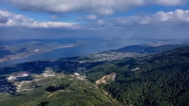 Sapanca Gölü'ne Müjde! 97 Kaçak İskele Yıkılıyor!