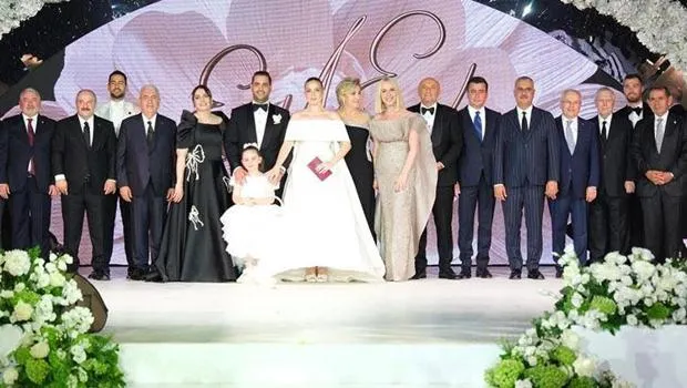 Sinan Engin’in kızı Elif Engin, Ahmet Ahlatcı’nın oğlu Ahmet Emin Ahlatcı ile evlendi