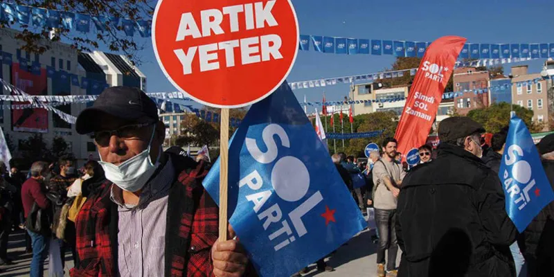 SOL Parti'den Anayasa Çıkışı: Muhalefet Oyuna Gelmesin!