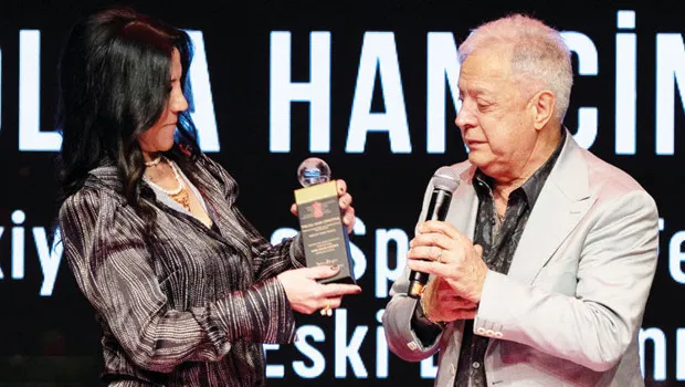 Tolga Han'dan Duygulandıran Anlar: Dansla Kazanılan Onur!