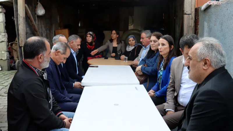 Dilovası Faciası: DEM Parti'den Acılı Ailelere Taziye Ziyareti!