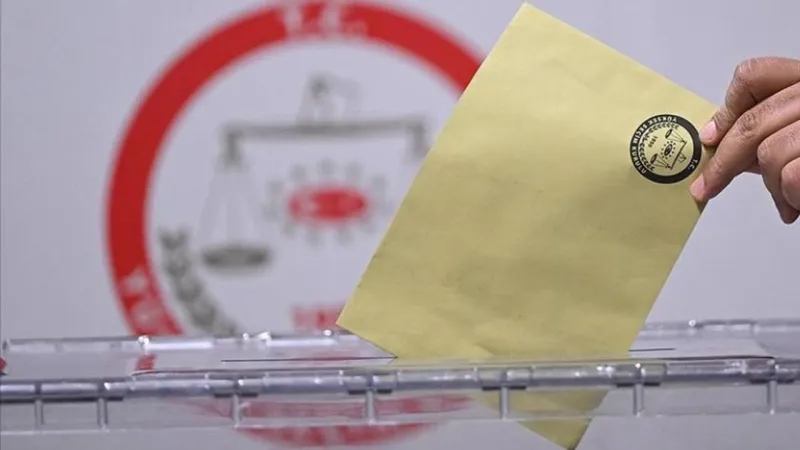 Türkiye'de 180 siyasi parti faaliyet gösteriyor