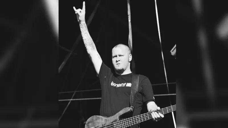 Limp Bizkit Yasta: Bas Gitarist Sam Rivers Hayatını Kaybetti!