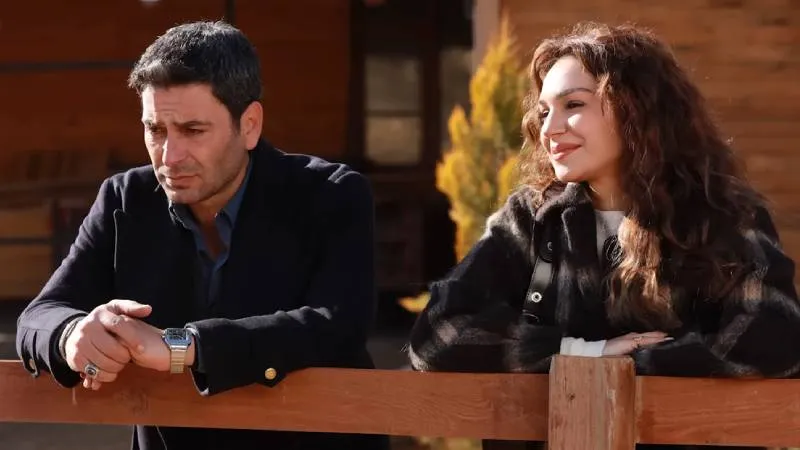 Uzak Şehir'de Şok Değişiklik! Banu Fotocan Kimin Yerine Geldi?