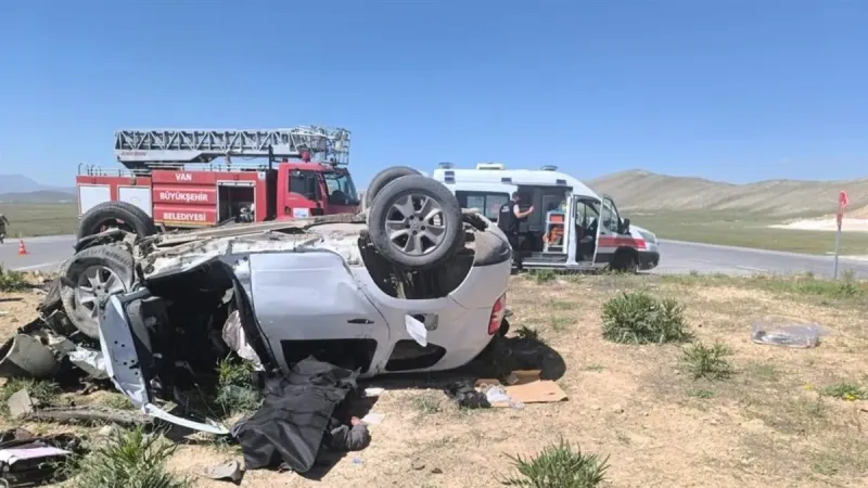 Van'da Kan Donduran Kaza! 4 Ölü, İşte Detaylar