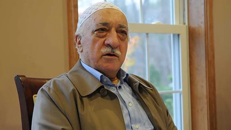 Yeni Şafak’tan ‘Fetullah Gülen’ iddiası: Sağ görünüyor