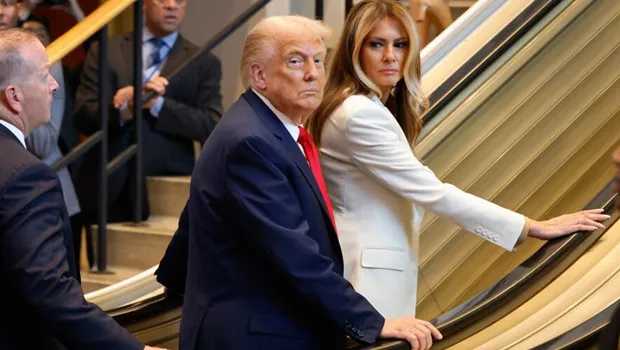 Yürüyen merdivenler arızalandı: Trump'ın kameralar karşısındaki zor anlarının sorumlusu belli oldu